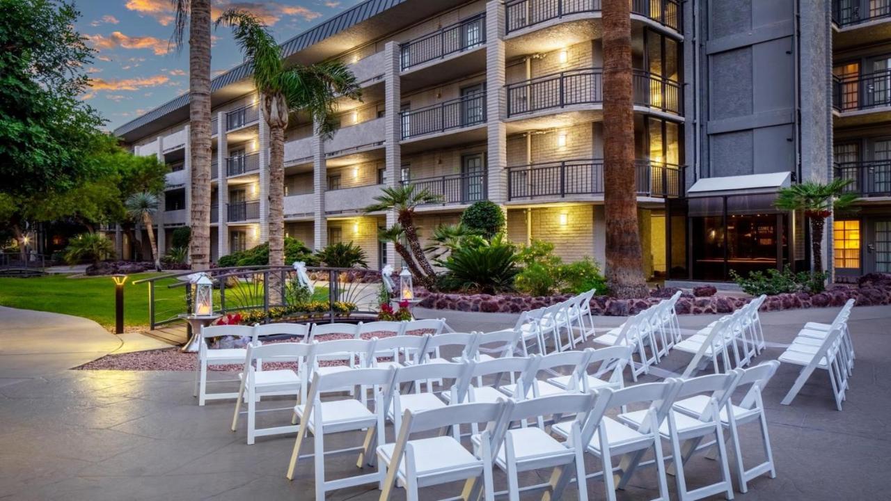 Holiday Inn And Suites Phoenix Airport North By Ihg Exteriér fotografie