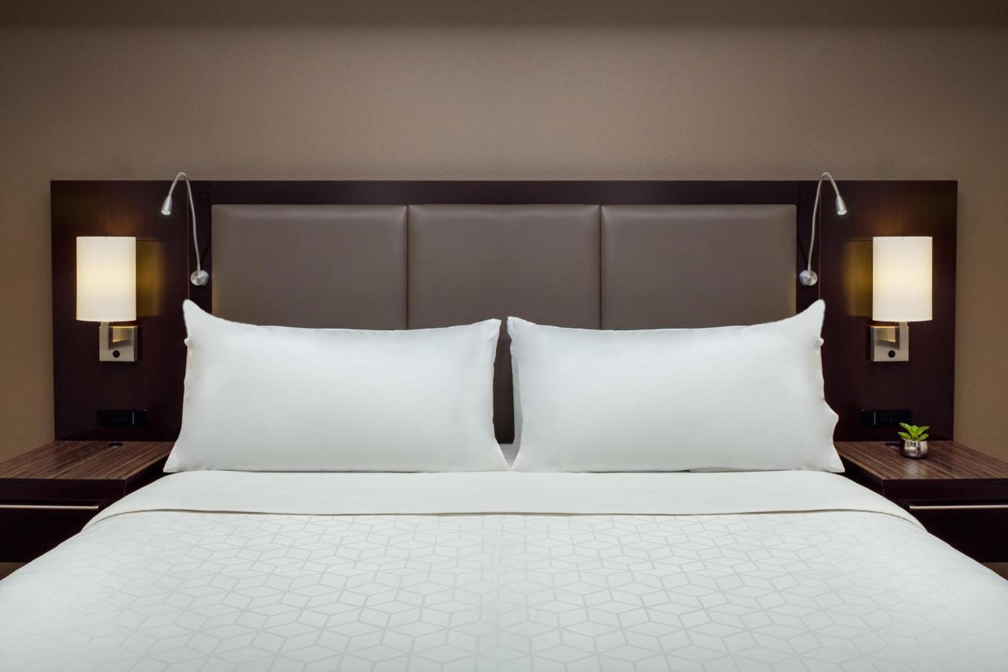 Holiday Inn And Suites Phoenix Airport North By Ihg Exteriér fotografie